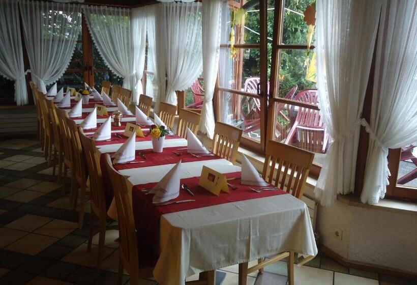 هتل Gasthof Zur Traube