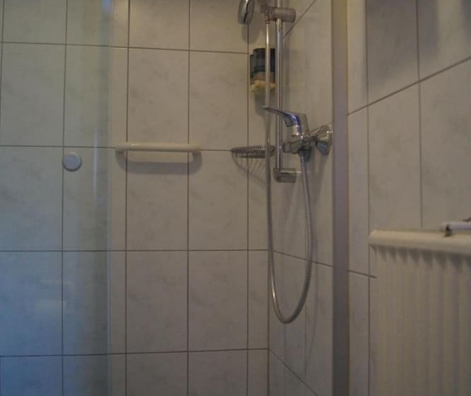 هتل Gasthof Zur Traube