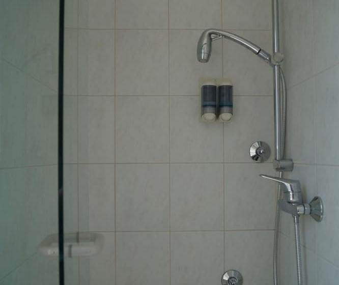 هتل Gasthof Zur Traube