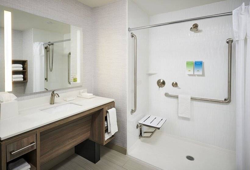 هتل Home2 Suites By Hilton Brantford