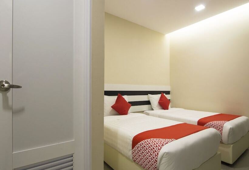 هتل Lea Guest House & Cafe Lukut