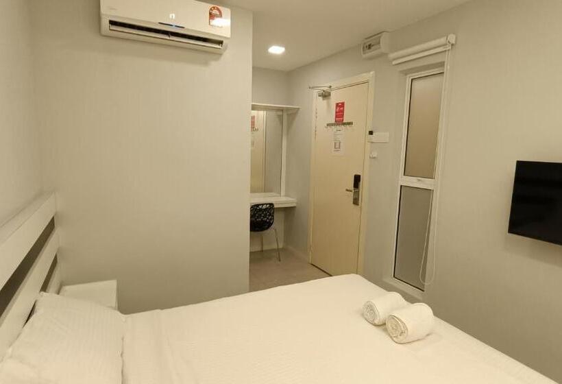 هتل Lea Guest House & Cafe Lukut