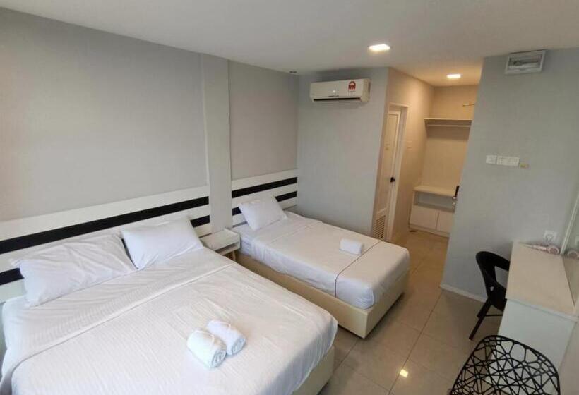 هتل Lea Guest House & Cafe Lukut