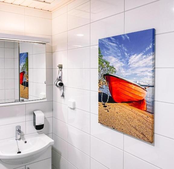 בית מלון כפרי Li Kuohu Kangasala