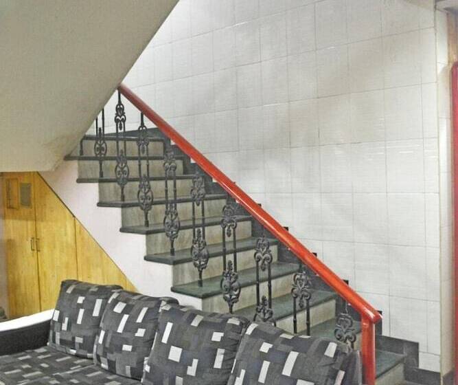 هتل The Mount Regency