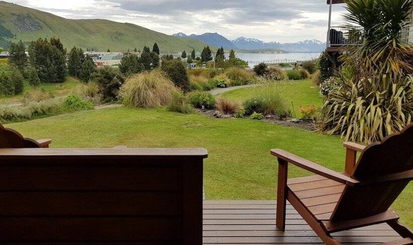Lakeview Cottage