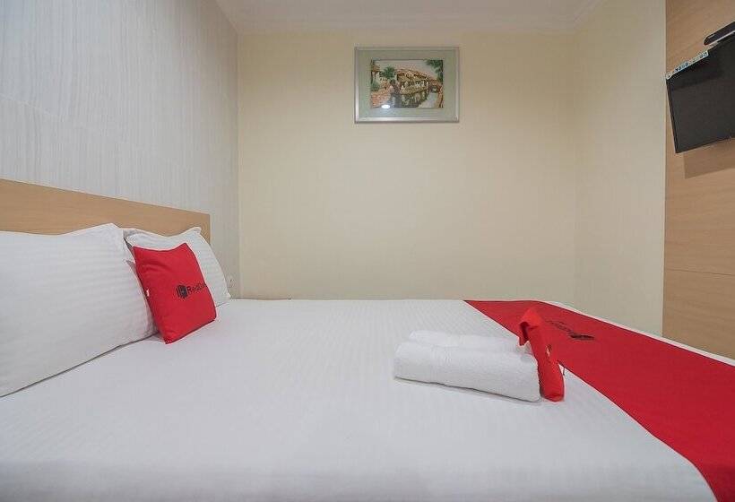 Пансион Reddoorz Near Mt Haryono Semarang