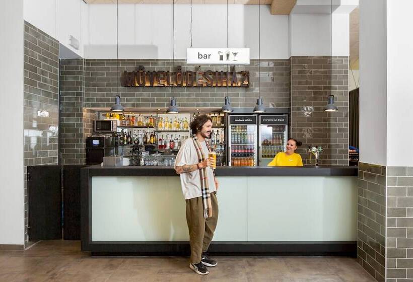 فندق صغير a&o Budapest City