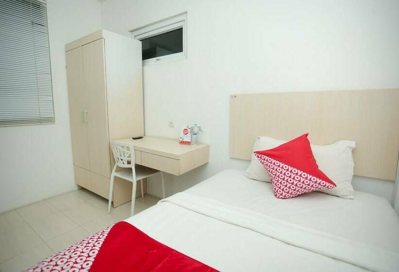 هاستل Lapan Lapan By Oyo Rooms