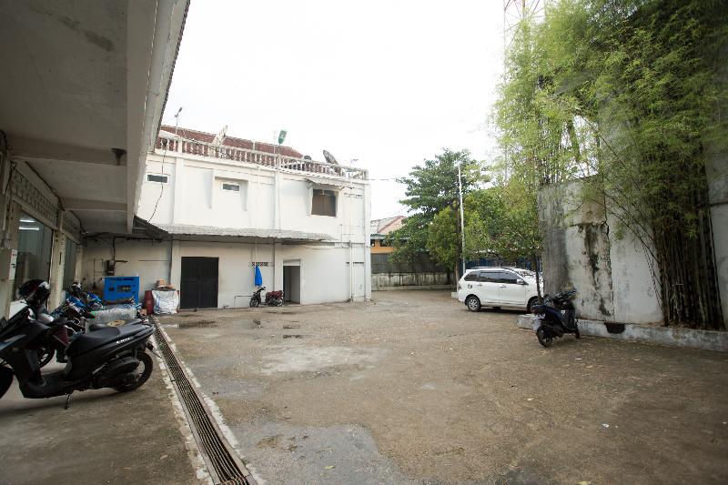 هاستل Lapan Lapan By Oyo Rooms