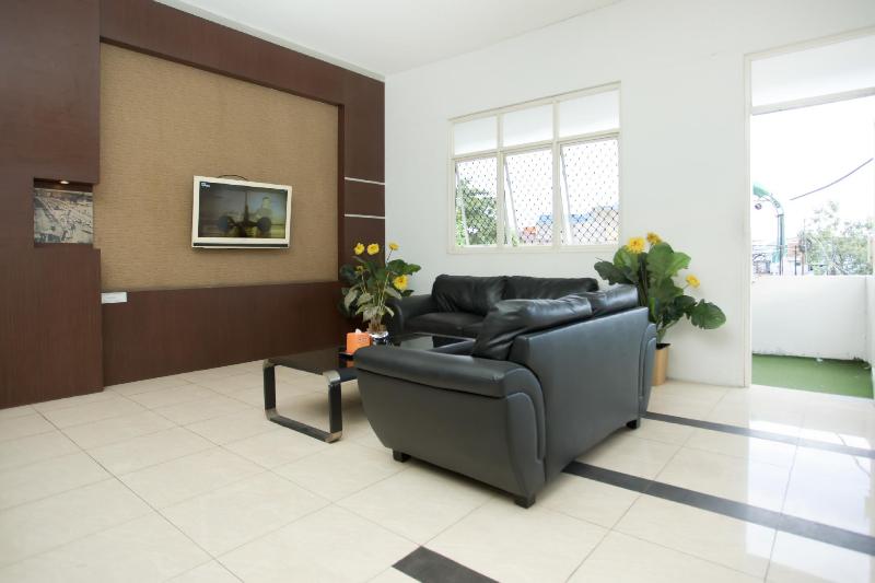 هاستل Lapan Lapan By Oyo Rooms