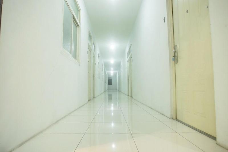 هاستل Lapan Lapan By Oyo Rooms