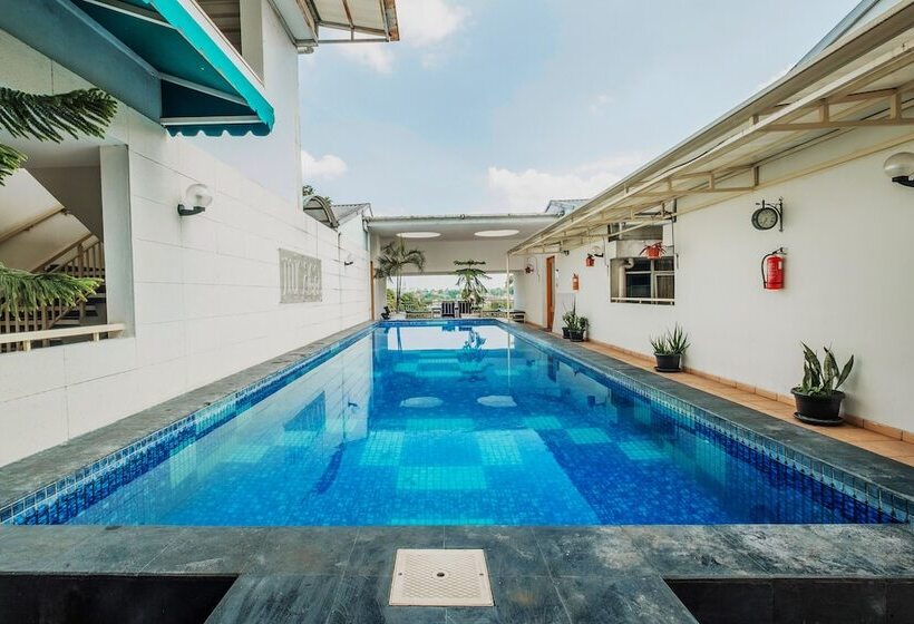 هاستل Micasa Residence By Oyo Rooms