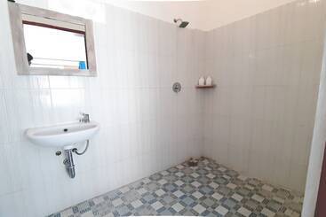 هاستل Villa Sari By Oyo Rooms