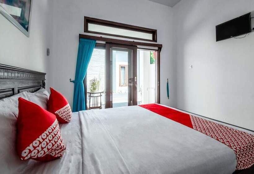 هاستل Villa Sari By Oyo Rooms
