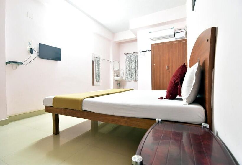 Bed & Breakfast Royal Green Airport Transit Accommodation