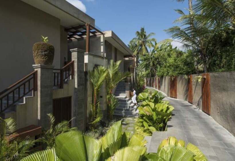 Отель Aksari Luxury Resort & Spa Ubud By Ini Vie Hospitality