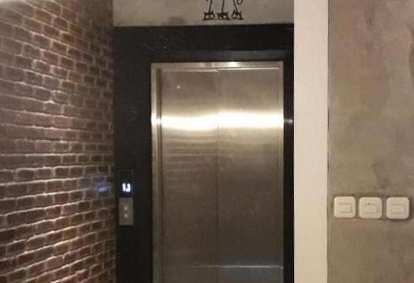 בית מלון כפרי Reddoorz Plus @ Doorman Guest House