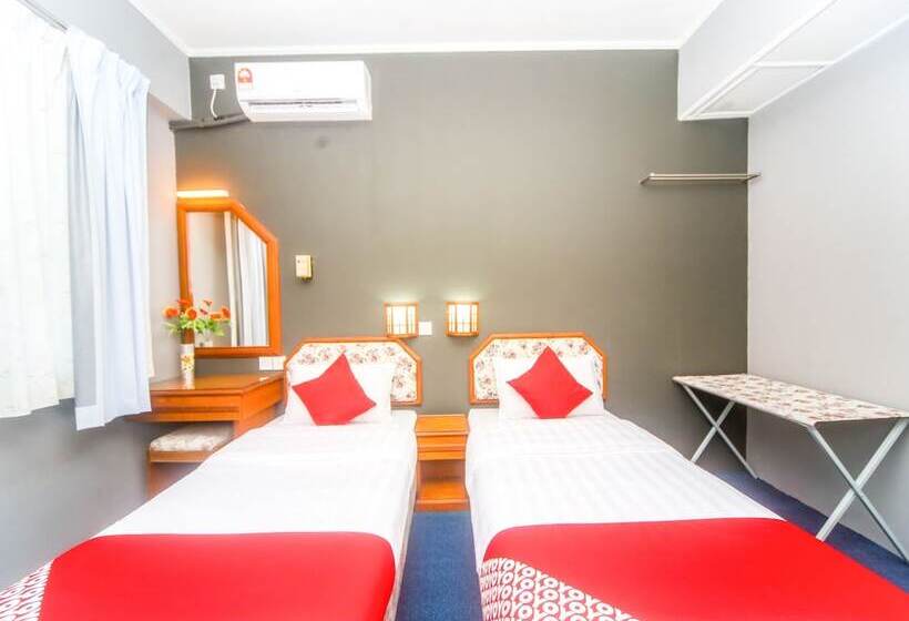 هتل Lutana By Oyo Rooms