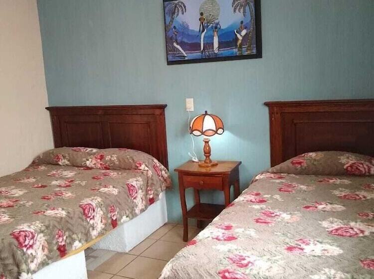 هتل Posada El Fuerte San Miguel
