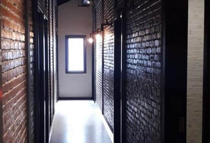 בית מלון כפרי Reddoorz Plus @ Doorman Guest House