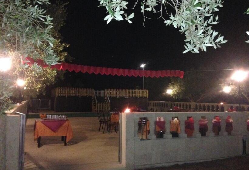 فندق ريفى Agriturismo Le Calie