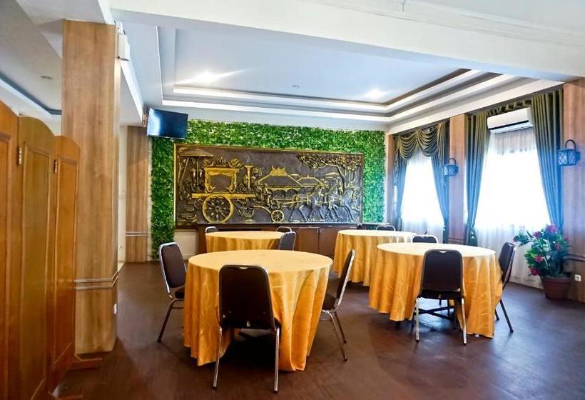 هتل Tirta Kencana Syariah By Oyo Rooms
