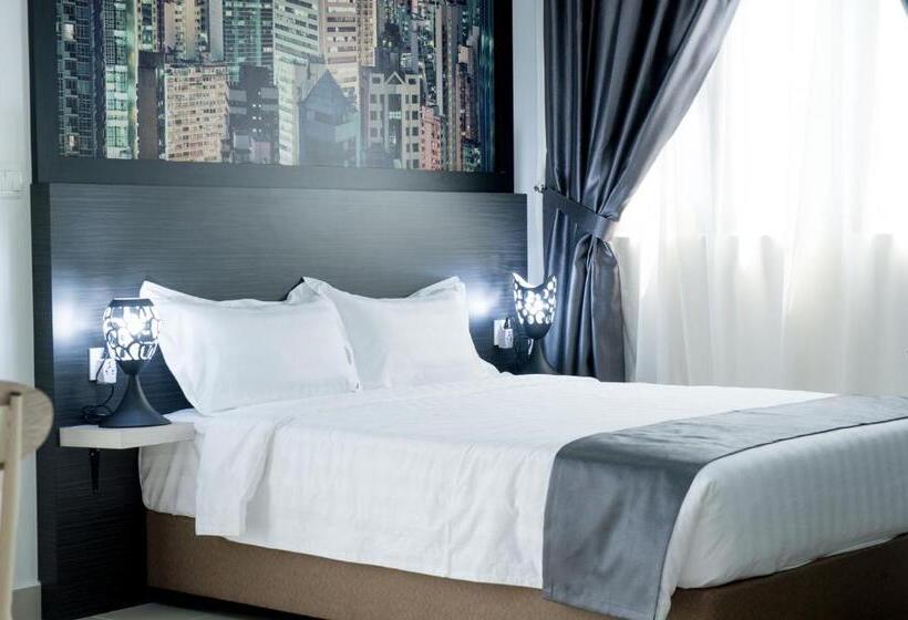 بنسيون Ezzyhome Medini