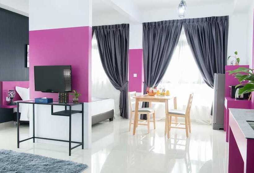 بنسيون Ezzyhome Medini