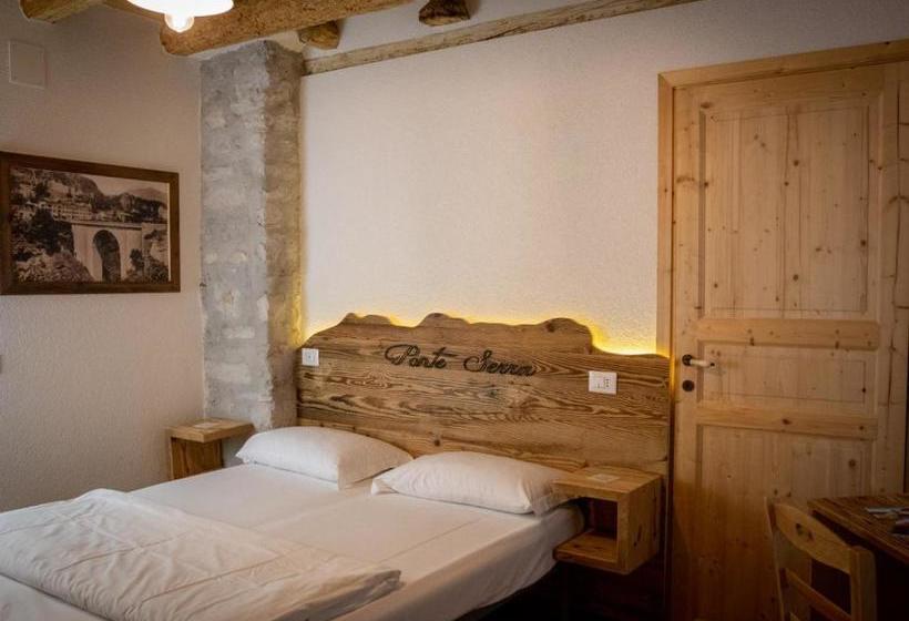 بنسيون Locanda Ponte Serra