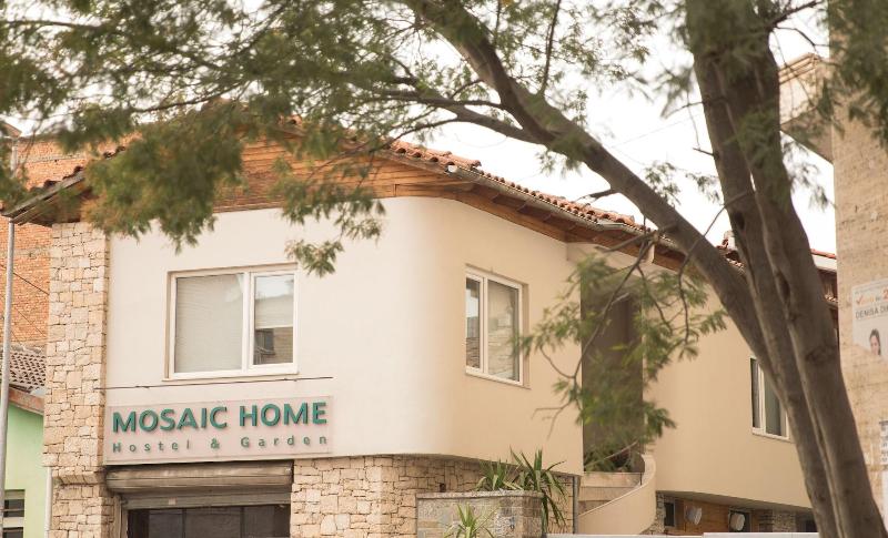 هاستل Mosaic Home