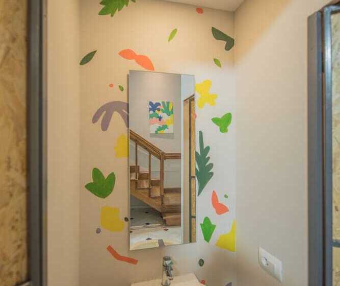 هاستل Mosaic Home