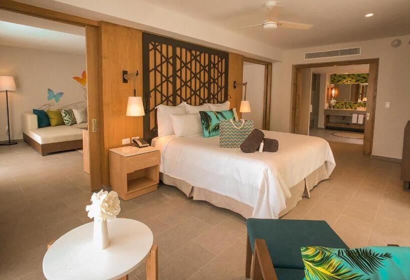 Dreams Natura Resort & Spa  All Inclusive
