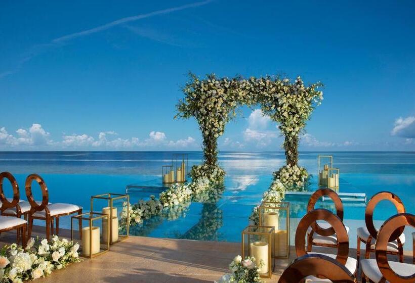Dreams Natura Resort & Spa  All Inclusive
