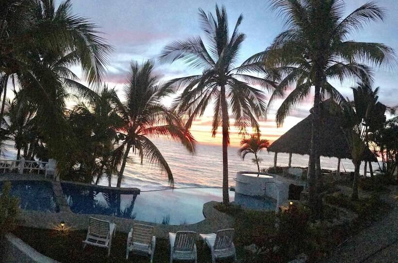 هتل Bungalows Lydia San Pancho