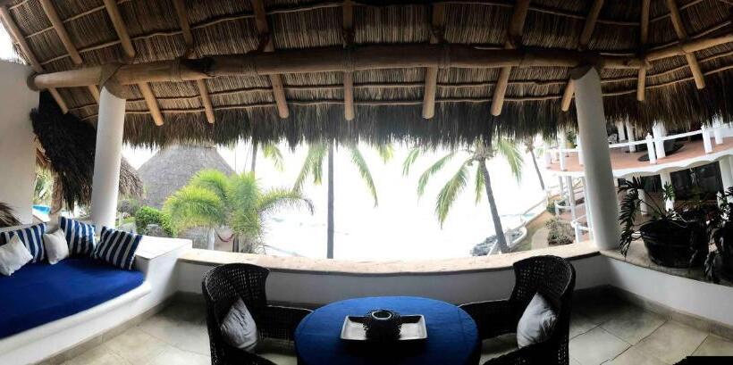 هتل Bungalows Lydia San Pancho