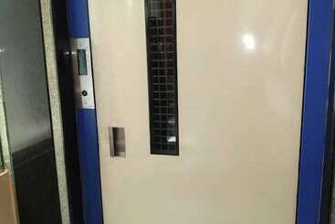هتل Iroomz Sri Balaji Residency