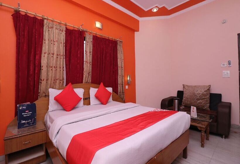 בית מלון כפרי Laxmi Palace By Oyo Rooms