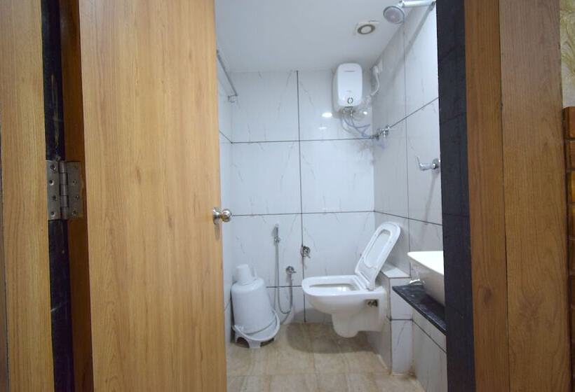 هتل Sanskruti Inn