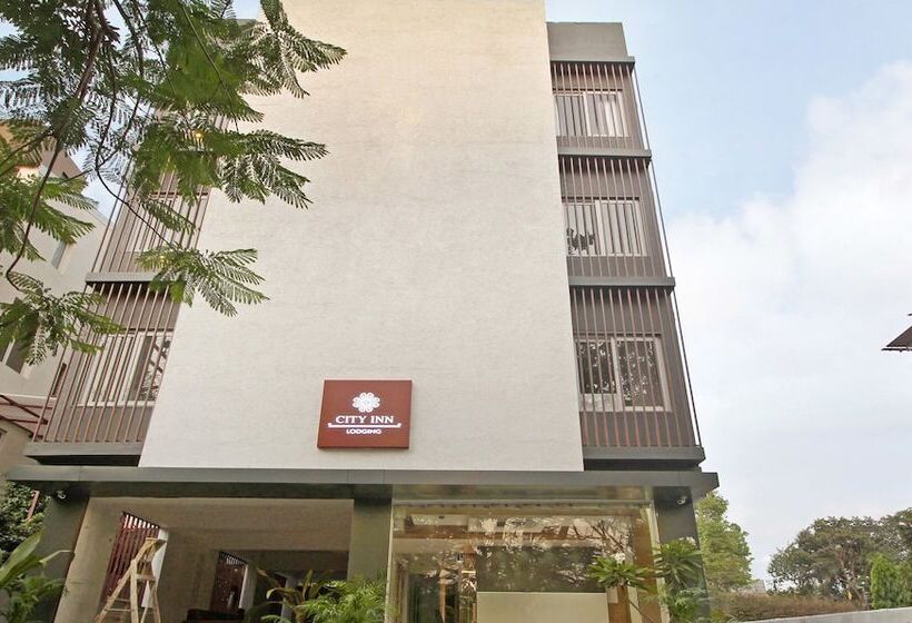בית מלון כפרי Treebo City Inn Satara