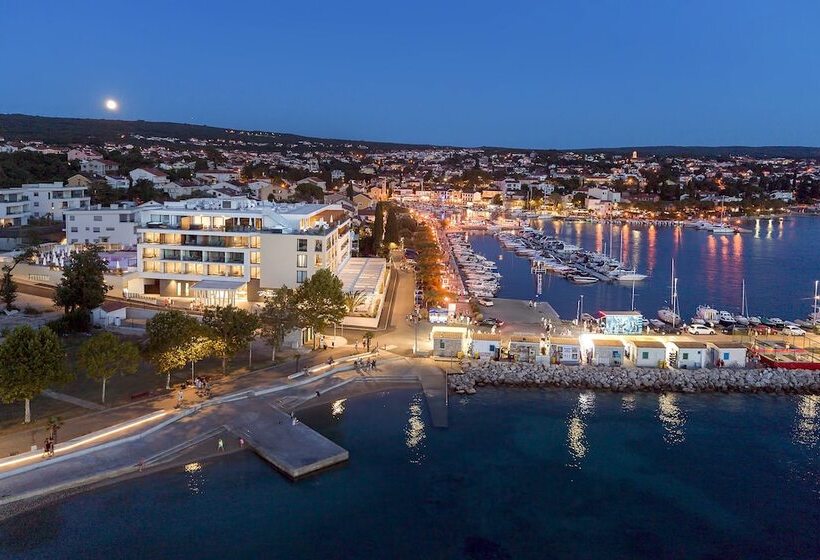 Luxury Hotel Riva