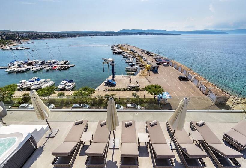 Luxury Hotel Riva
