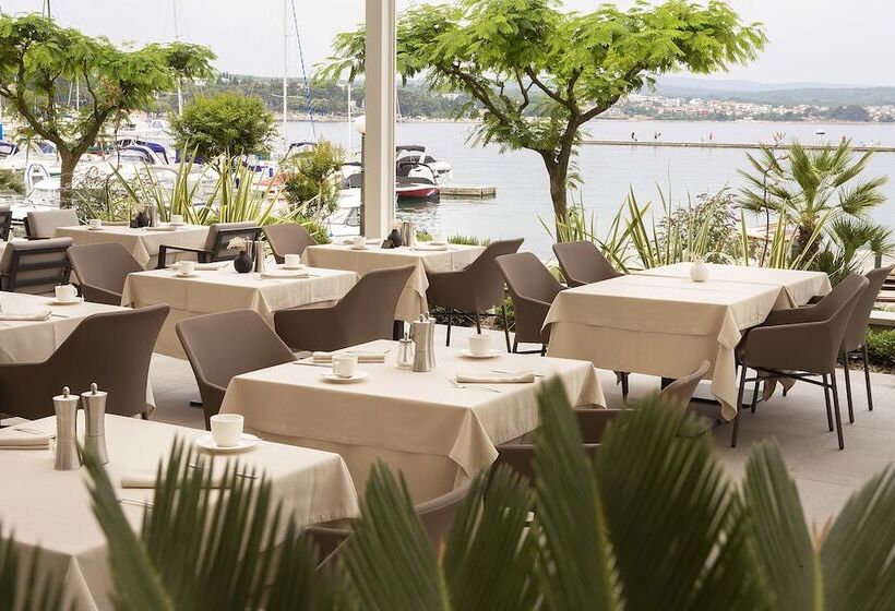 Luxury Hotel Riva