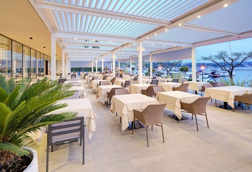 Luxury Hotel Riva