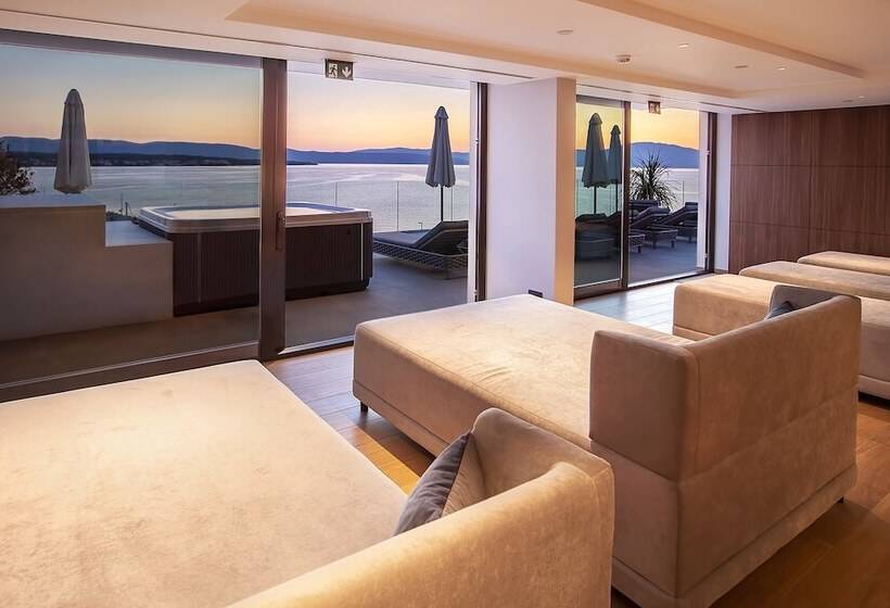 Luxury Hotel Riva