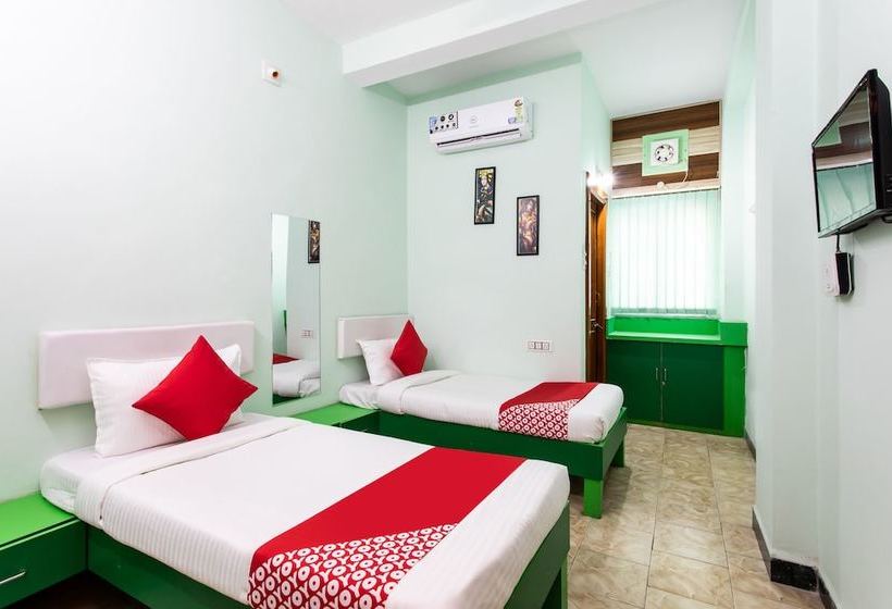 Oyo 24109 Hotel Santushti