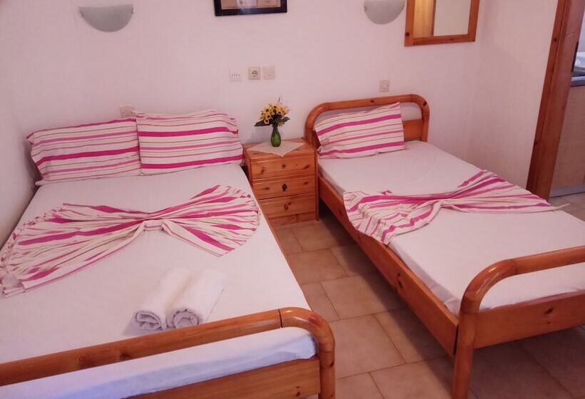 Toroni Apartments