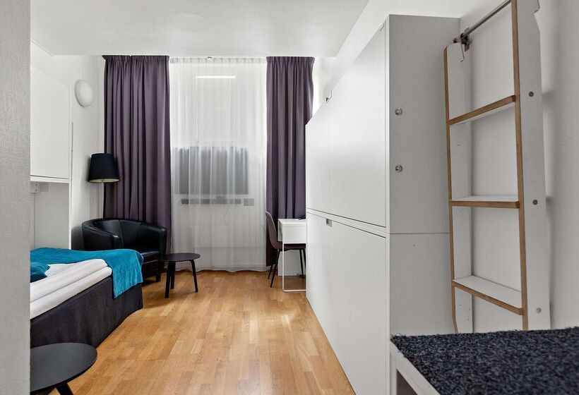 Отель Best Western Kom  Stockholm