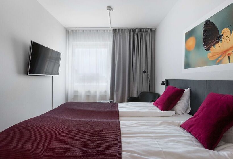 هتل Best Western Plaza