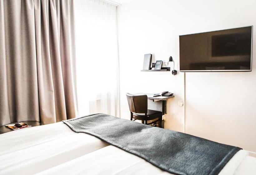 هتل Best Western Plaza